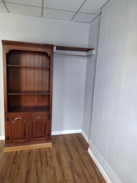 Building Photo - 3159 6th Ave