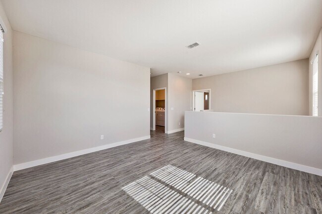 Building Photo - 2327 S Wycliff Cir