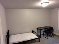 Building Photo - 1809 N 400 W