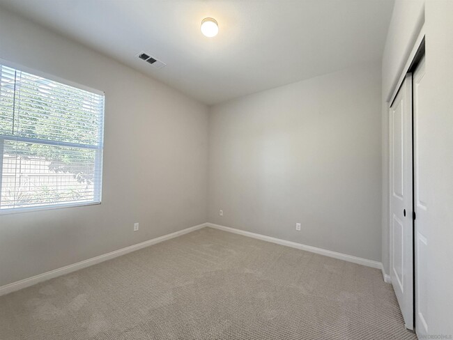 Building Photo - 2757 Overlook Point Dr