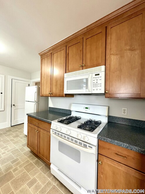 Building Photo - 17 Edgecliff Rd