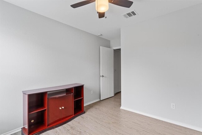 Building Photo - 3508 Sandy Brook Dr
