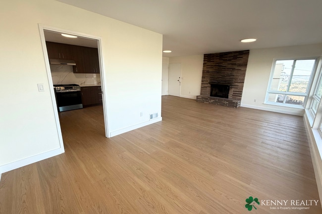 Building Photo - Newly Remodeled 5BR/3BA Home w/ City + Ocean Views in Daly City