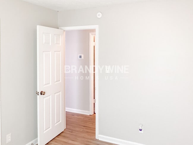 Building Photo - 2119 Blue Creek Ct