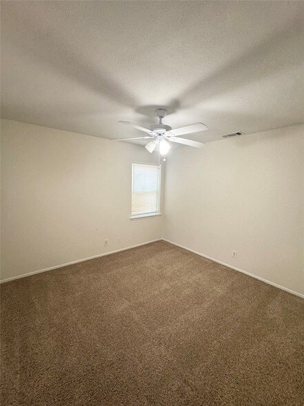 Building Photo - 1518 Carroll Dr