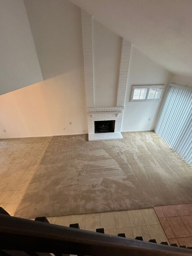 Building Photo - 1425 1st St