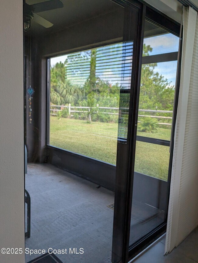 Building Photo - 843 Remington Green Dr SE