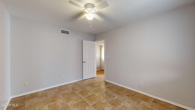 Building Photo - 7580 Plaza Taurina Dr