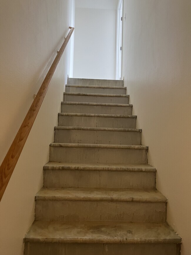 Building Photo - 2134 E Dworshak Dr