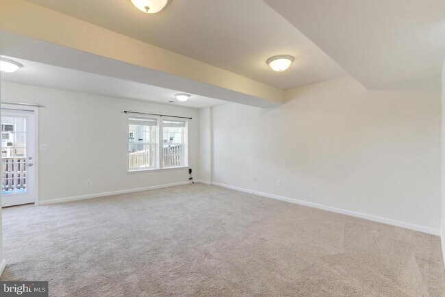 Building Photo - 25767 Double Bridle Terrace