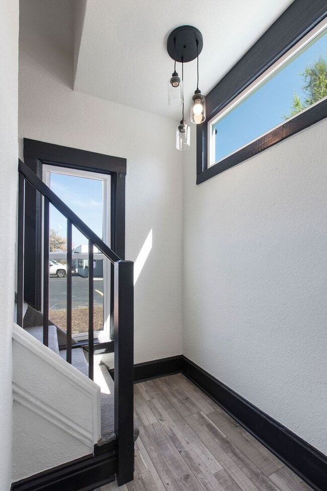 Building Photo - 3 Bedroom Bungalow in Fort Collins