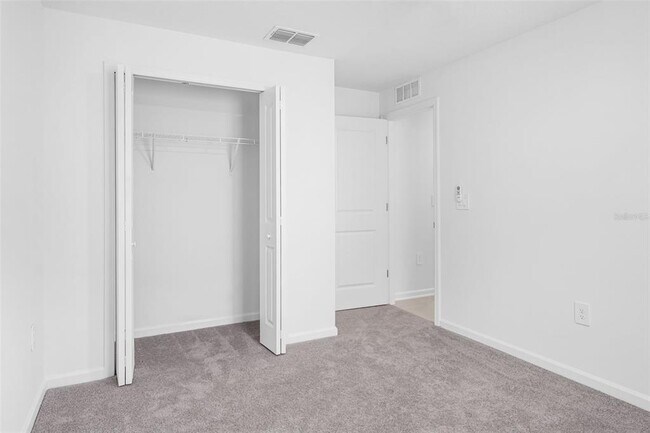 Building Photo - 2378 McKinley Dr