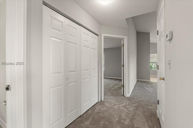 Building Photo - 32 Old S Ct