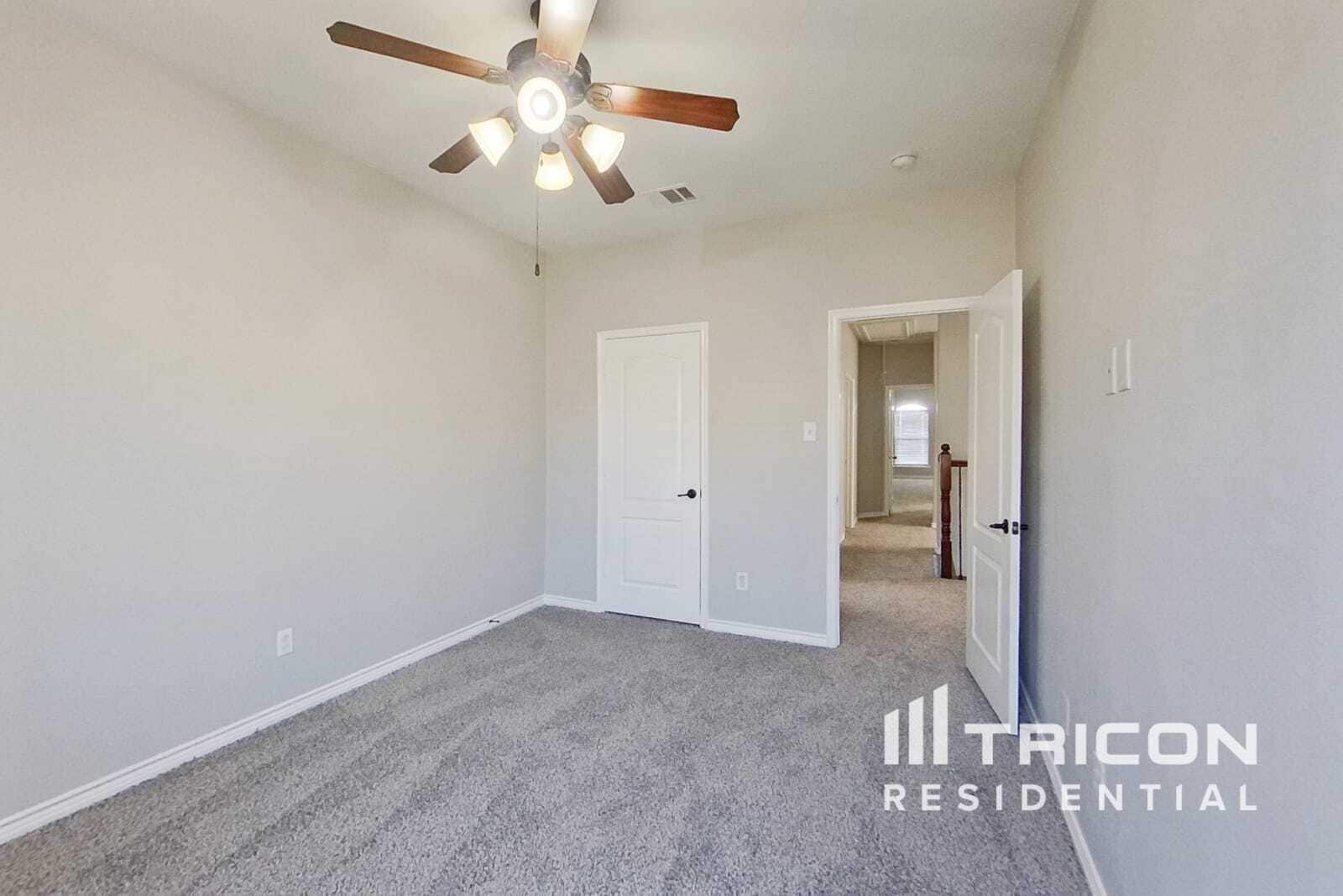 Building Photo - 4120 Comanche Dr