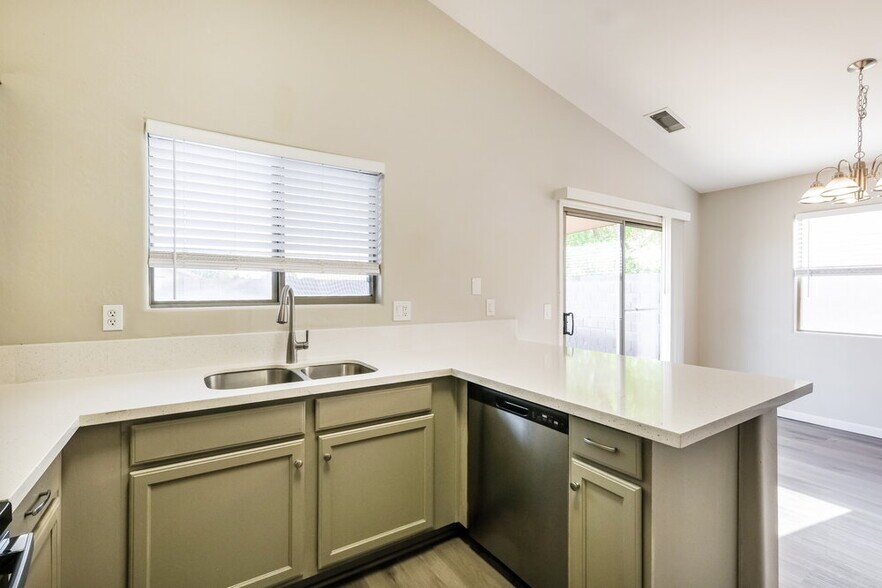 Building Photo - 25703 W St Charles Ct