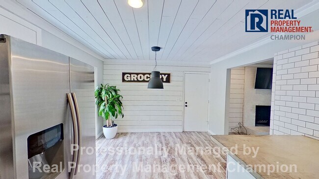 Building Photo - 4723 Waltmoor Rd