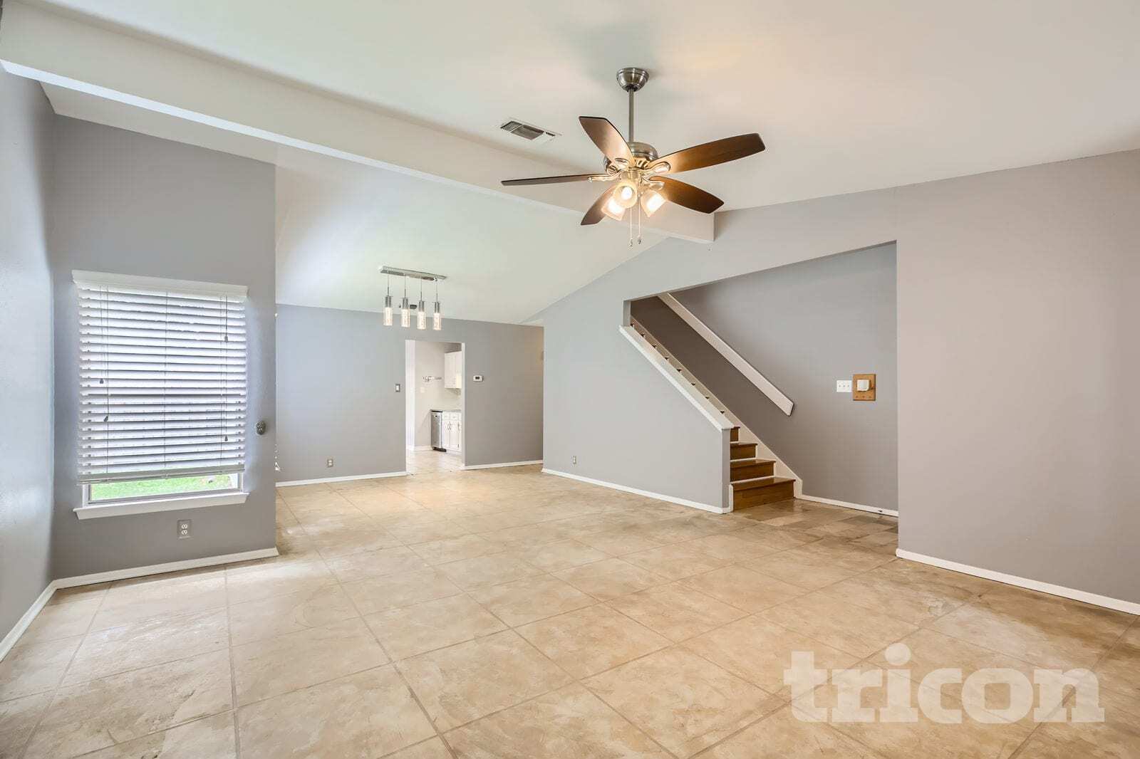 Building Photo - 6934 Sunshine Tree Dr