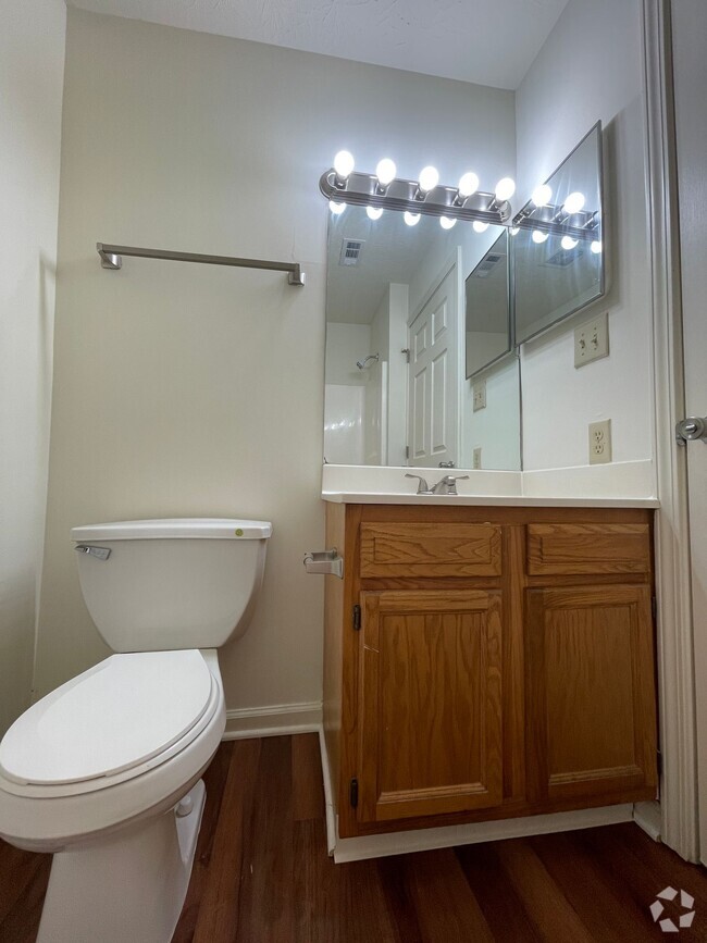 Building Photo - Unit 505 2 Bedroom 2 Bathroom 950 Sq Ft