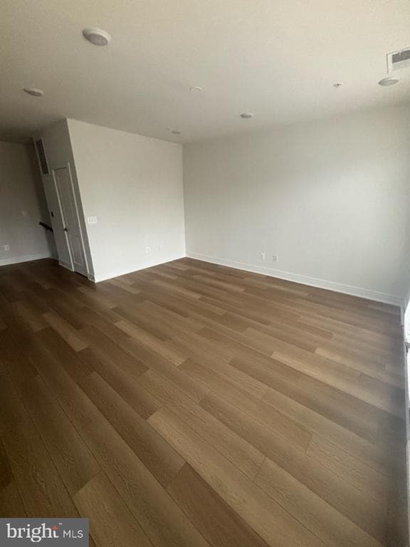 Building Photo - 43396 Farringdon Sq