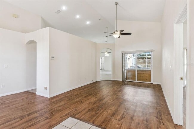 Building Photo - 166 Greeley Loop