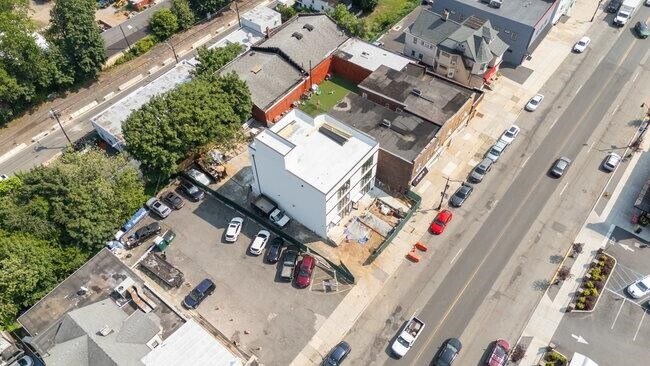 Building Photo - 330 Washington Ave