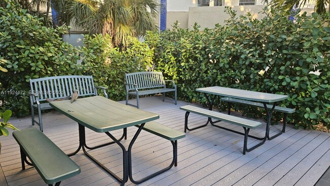 Building Photo - 4550 NW 9th St