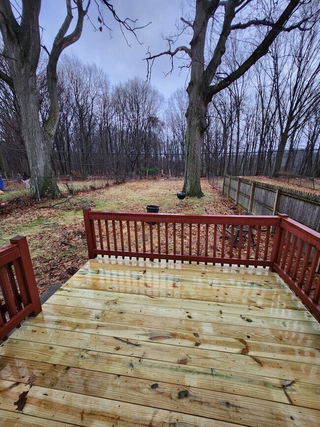 Building Photo - 2005 Hilton Rd