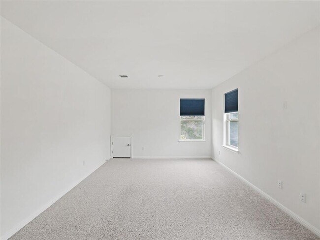 Building Photo - 1328 Brescia Walk