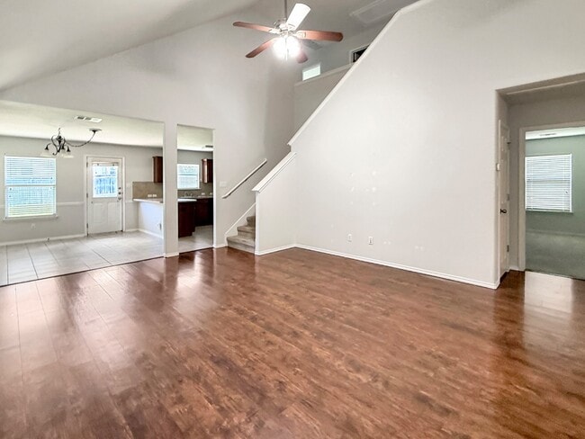Building Photo - 165 Flagstone Trail