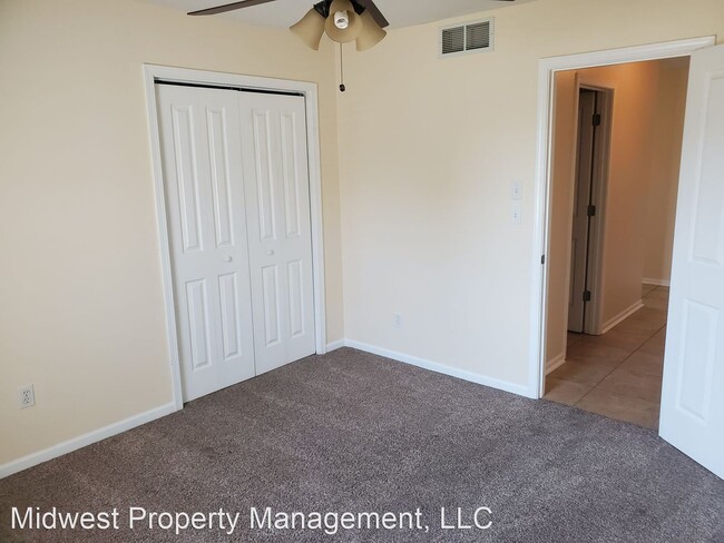 Building Photo - 4 br, 3 bath House - 6191 N Gregory Dr