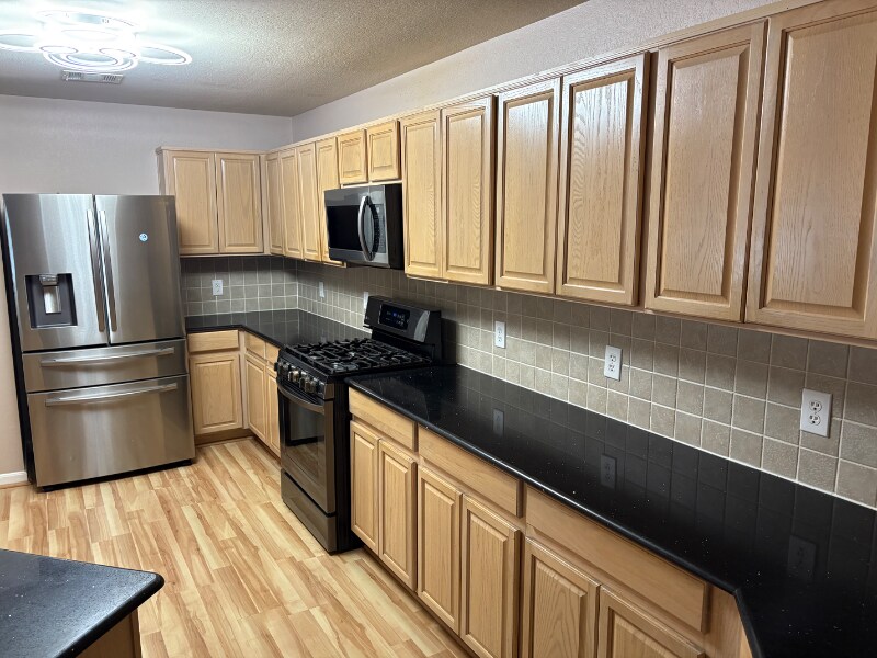 Building Photo - 327 Remington Heights Dr