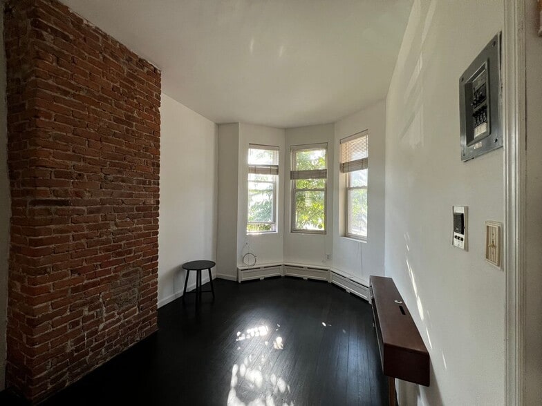 Building Photo - 1810 Palisade Ave