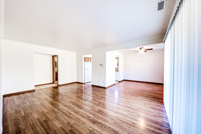 Building Photo - 15706 Peggy Ln