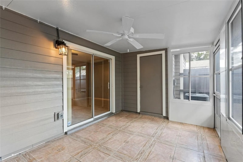 Building Photo - 505 Shadow Glen Pl