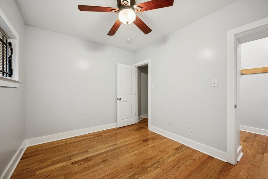 Building Photo - 1703 W Montgomery Ave