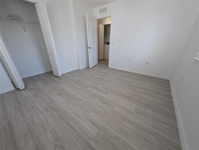 Building Photo - 2203 Chatham Pl Dr