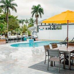 Building Photo - 2506 Bimini Ln