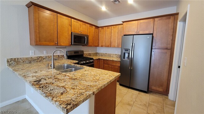 Building Photo - 1109 Scenic Crest Dr