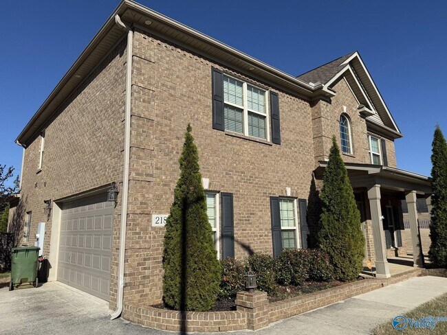 Building Photo - 218 Woodgrove Dr