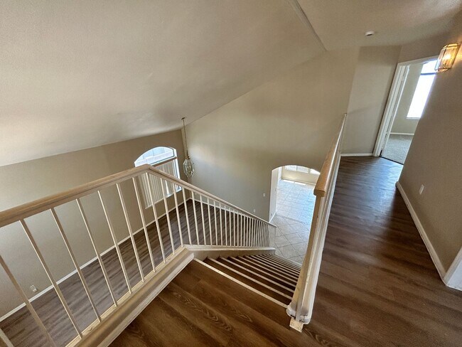 Building Photo - Spacious 4-Bedroom 3-Bath Peoria Home with...