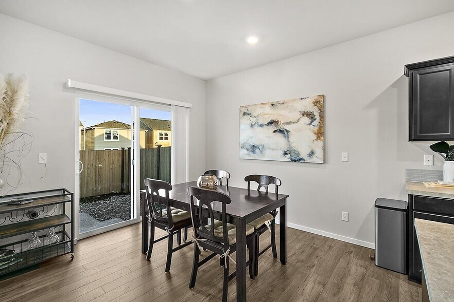 Building Photo - 10816 185th St E