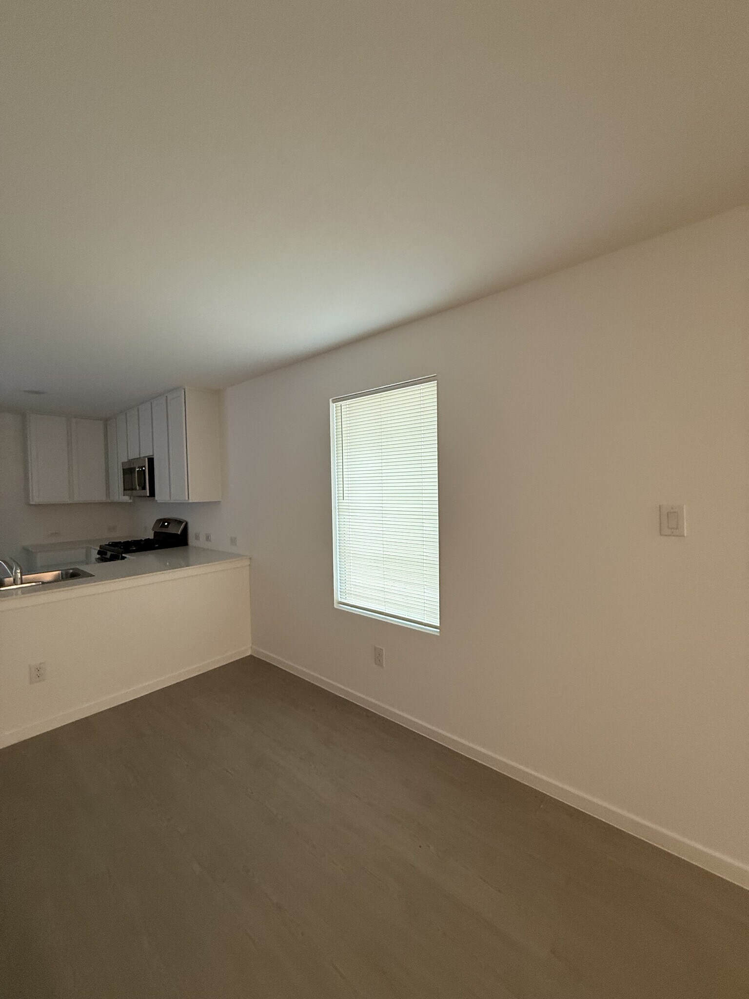 Living Room - 2863 Red Diamond