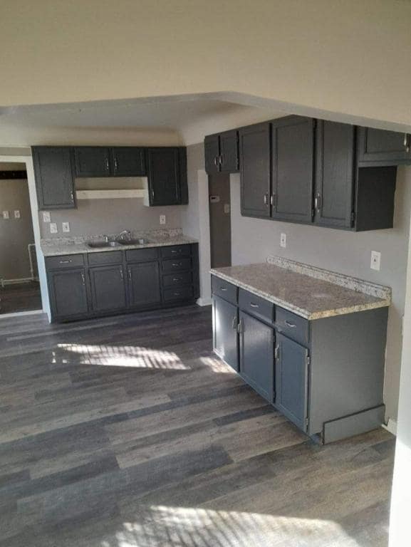 Building Photo - 4686 Dearborndale St