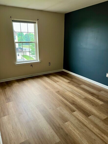 Guest bedroom 2 - 2627 Chestnut Ln