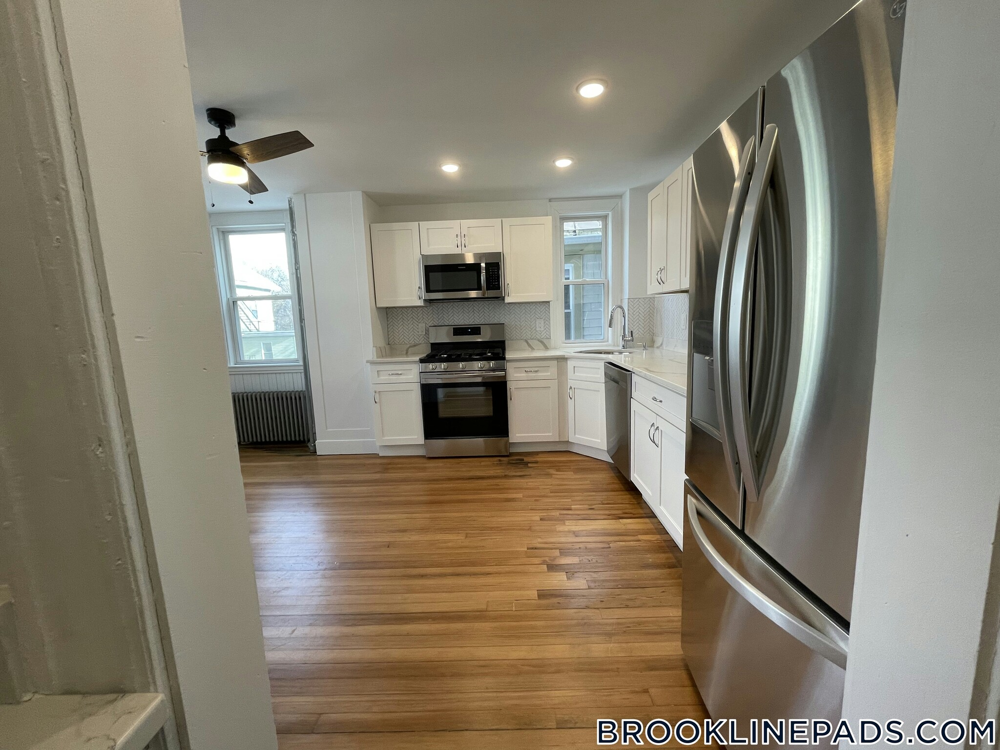 Building Photo - 79 Brook St