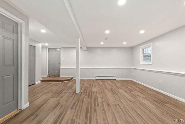 Building Photo - 7789 New Hope E