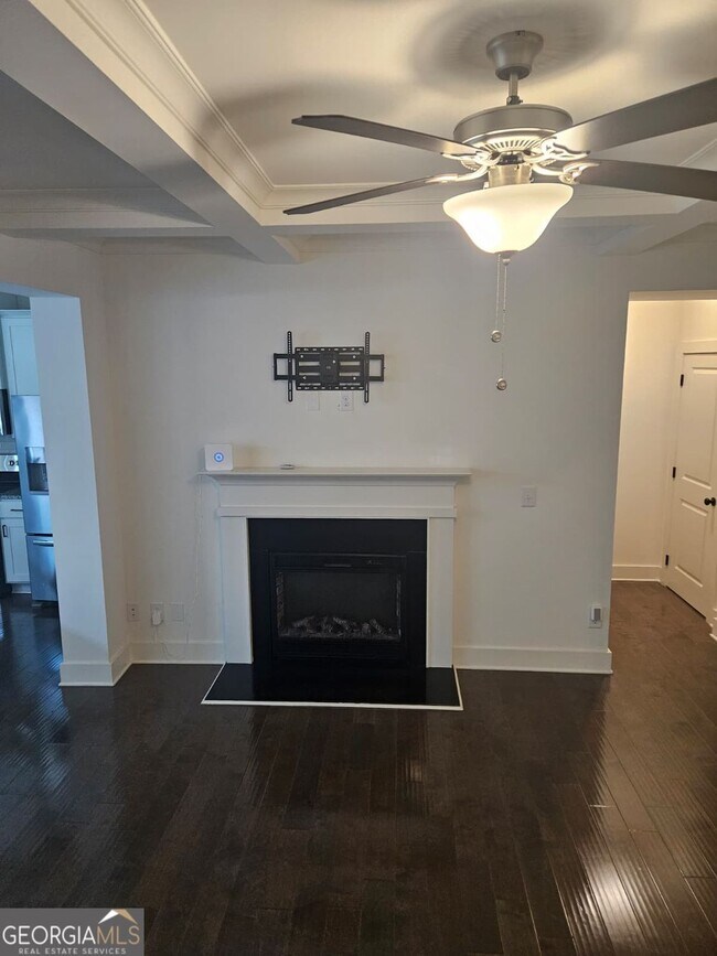 Building Photo - 56 Auburn Hls Dr
