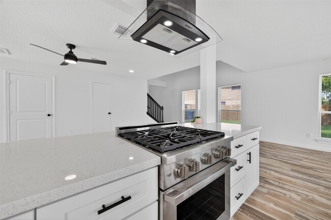 Building Photo - 6307 Marinwood Dr