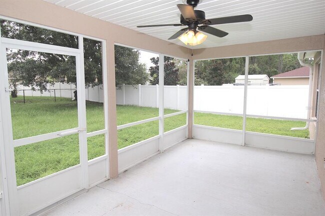 Building Photo - 25 Bird of Paradise Dr