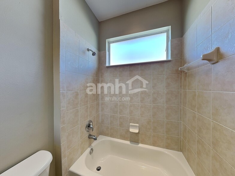 Building Photo - 2311 124th Dr E